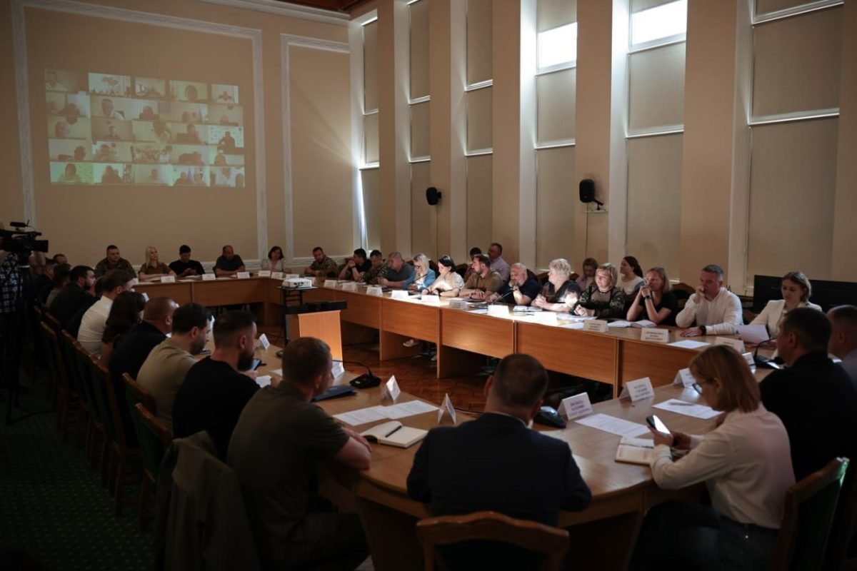 На Волині обговорили організацію безкоштовного харчування для всіх школярів із 1 вересня