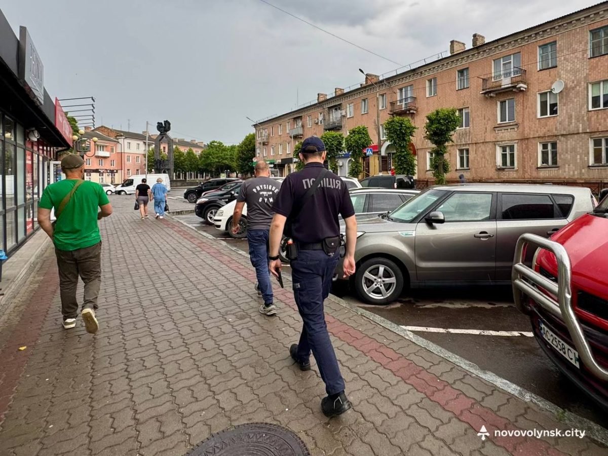 У Нововолинську провели рейд щодо паркування на місцях для людей з інвалідністю