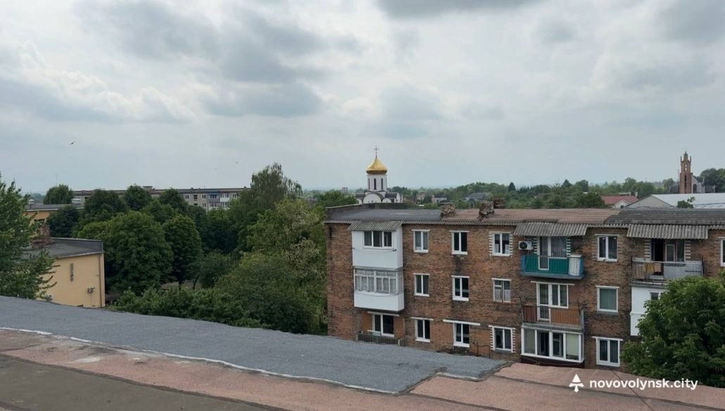 Револьверний фонд у дії: ОСББ «Калина НВ» відремонтувало покрівлю двох будинків