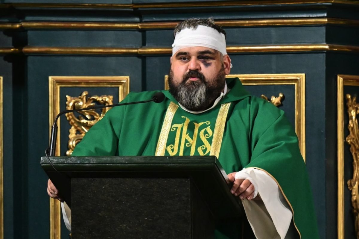 Поранений під час нападу в Ярославі священник закликав поляків не звинувачувати всіх українців