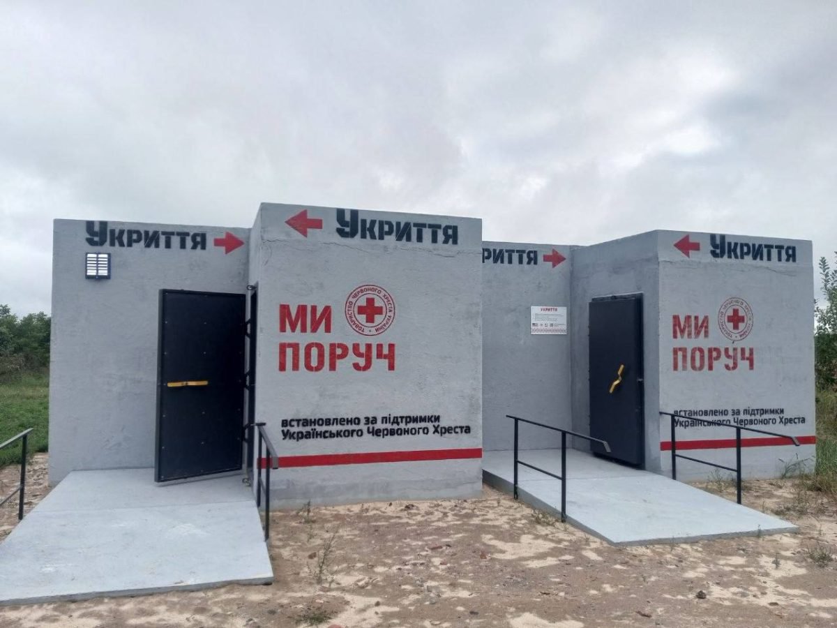 У Нововолинській громаді з'явилися два нові мобільні укриття
