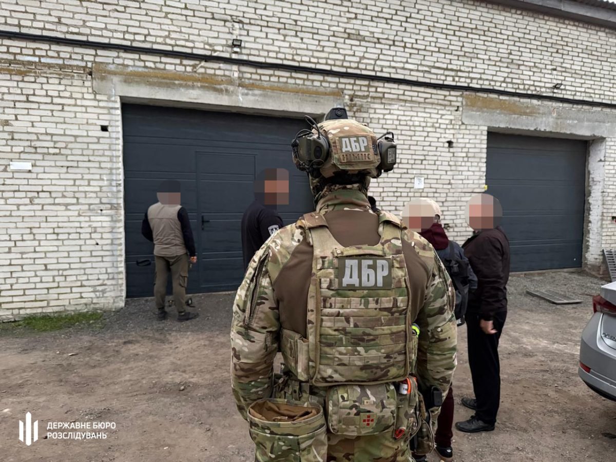 ДБР викрило контрабанду 4,7 тонни бурштину на 10,8 млн грн: «імпорт» з ЄС прикривав вивезення до Азії