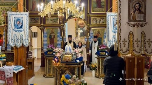 Прощання із Захисником у Свято-Покровській церкві Нововолинська