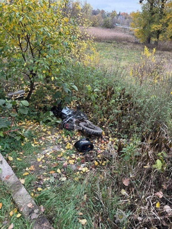 У Сільці п'яний мотоцикліст упав на дорогу: загинув 18-річний пасажир